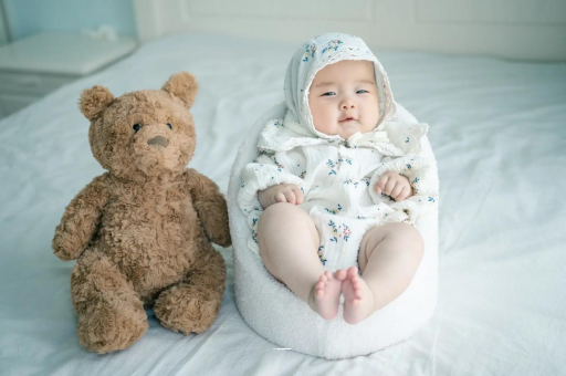 清镇宝宝吃不饱母乳的症状